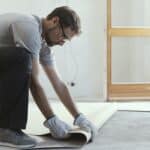 contractor-removing-an-old-linoleum-flooring-1.jpg
